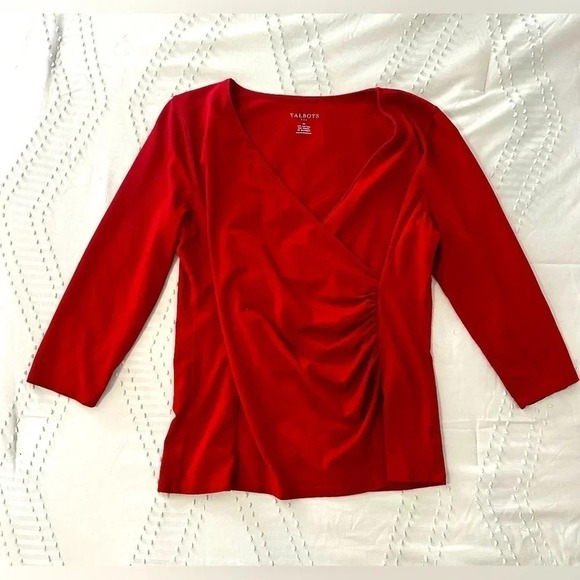 Talbots red v-neck tight fitting t-shirt. Size M - Picture 1 of 6
